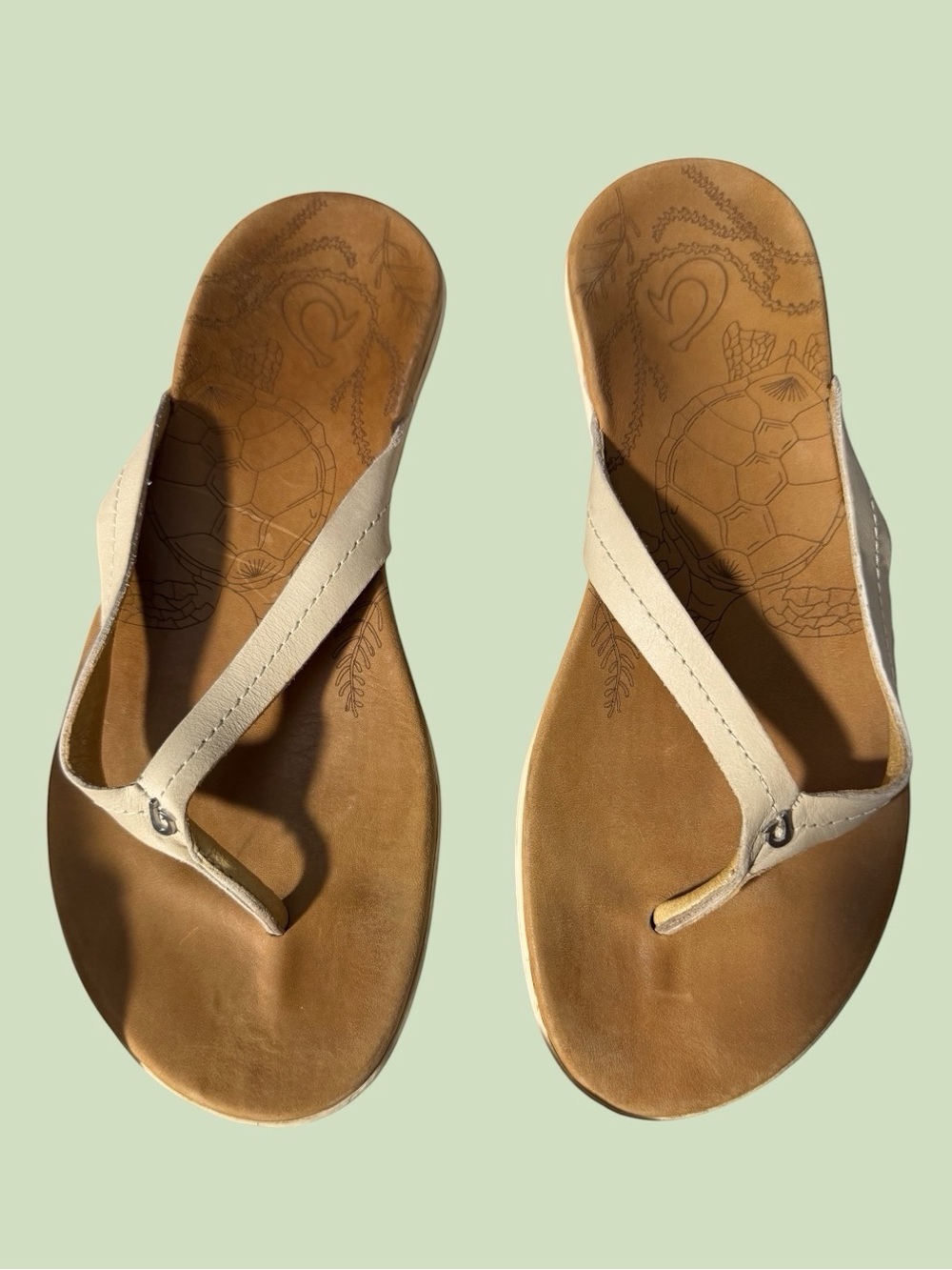 Olukai Women’s Tan Leather Footbed Flip Flop Sandals with Cream Straps- Size 9